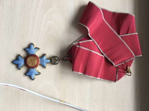 MAGNIFICENT MEDALS OF KNIGHT OF THE REALM AND COMMANDER OF THE BRITISH EMPIRE