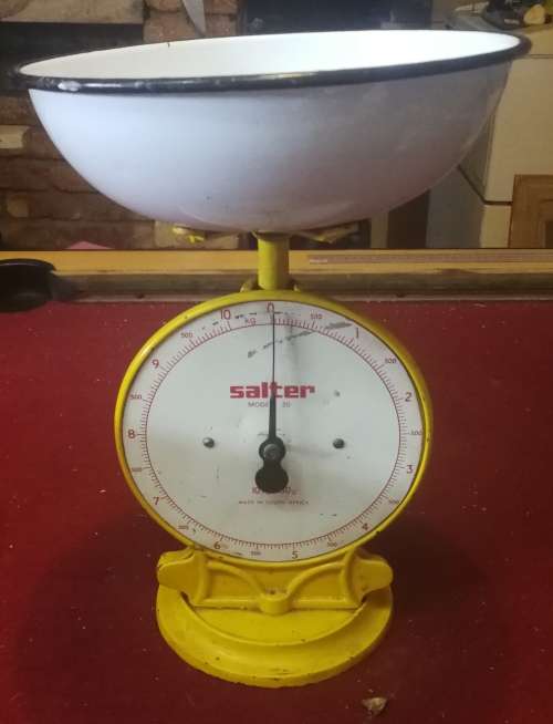 Beautiful Vintage Cast Iron Salter Scale