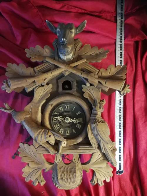 Very big!!! Cuckoo Clock (Needs Restoration)