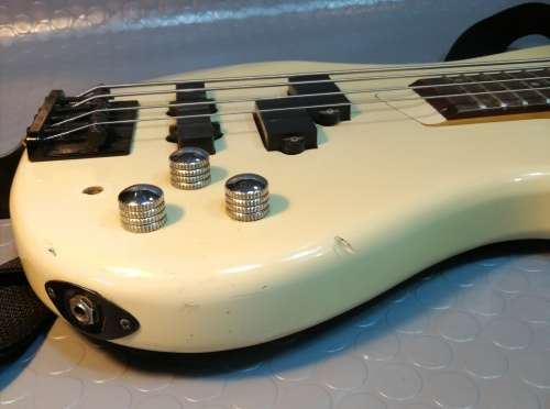 Beautifull! Accademy electrical guitar (Not tested)