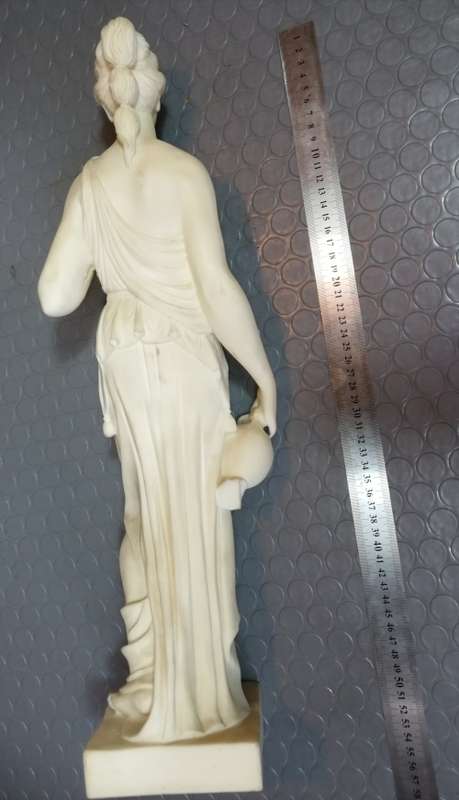 Stunning large resin statue!!! 530mm high (no damage)