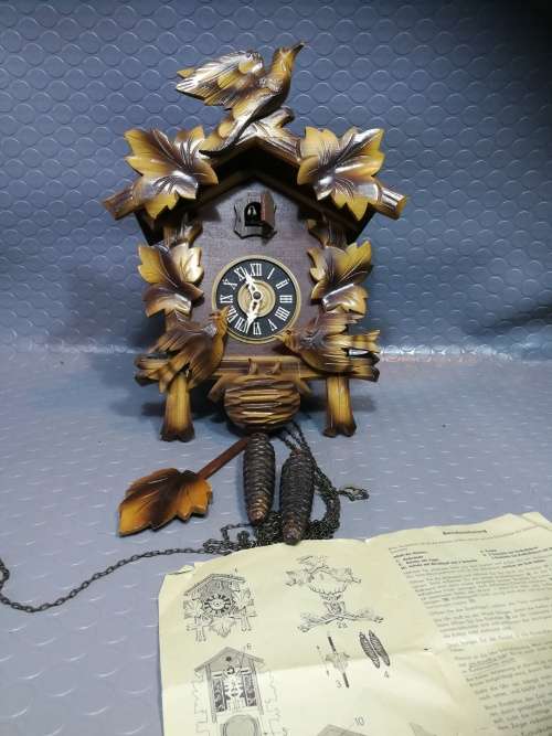 Very Big!!! Beautiful Cuckoo Clock for restoration (Complete) even includes original leaflet