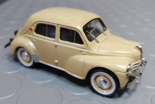 Eligor Renault 4cv 1/48