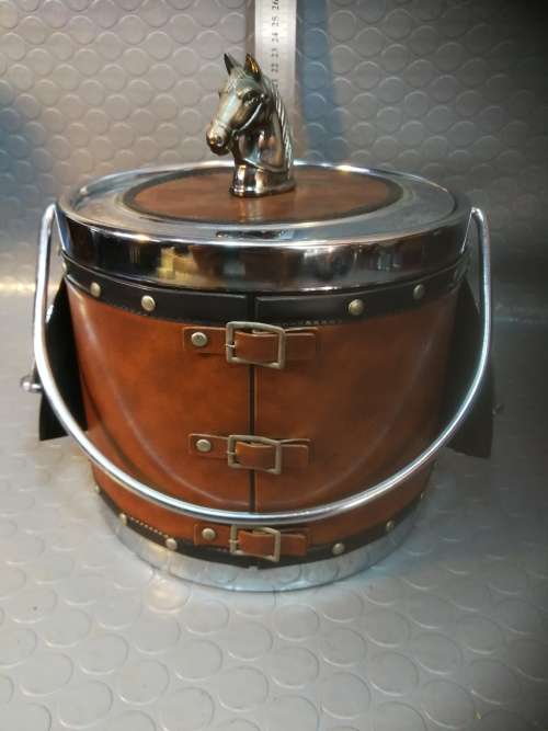 very beautiful horse themed ice bucket