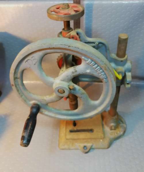 Absolutely stunning!!! Antique Bradson Cast iron 570mm standing drillpress. Made in England