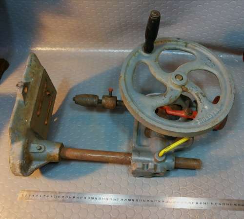 Absolutely stunning!!! Antique Bradson Cast iron 570mm standing drillpress. Made in England