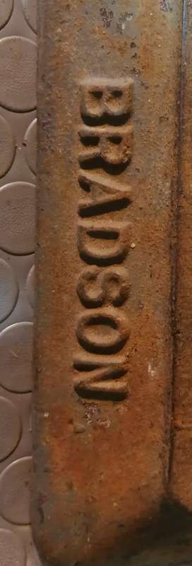 Absolutely stunning!!! Antique Bradson Cast iron 570mm standing drillpress. Made in England