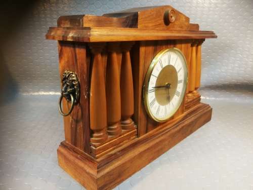 Stunning!!! Large heavy solid wood mantel clock (works 100%)