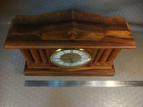 Stunning!!! Large heavy solid wood mantel clock (works 100%)