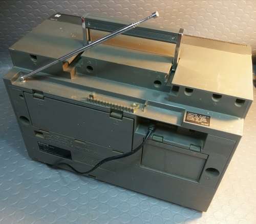 Extremely desirable!!! Vintage National Radio, Tape and turntable Radio (Working)