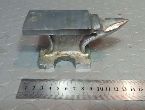 Heavy cast aluminum small anvil