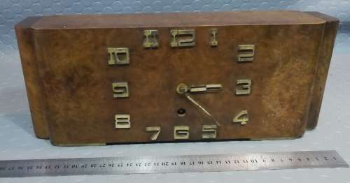 Beautiful wood antique mecanical mantel clock (Not tested no key)