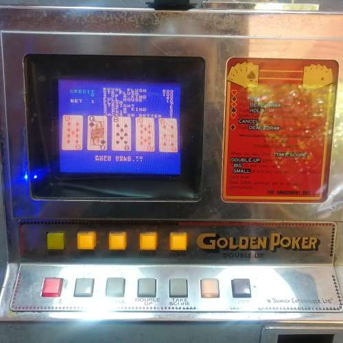 Stunning 1960`s!! Vintage GOLDEN POKER GAMBLING MACHINE (100% working)