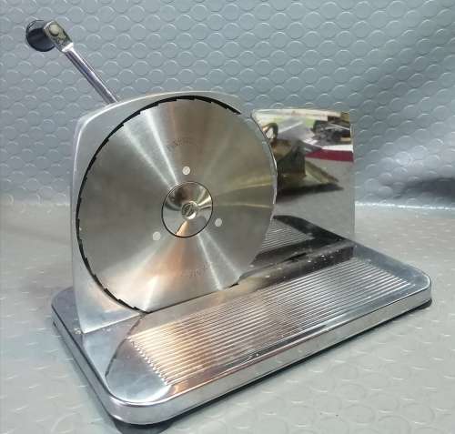 Vintage Pineware Meat/Bread Slicer