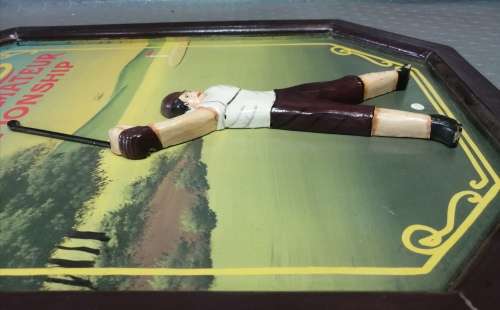 Amazing Large Vintage 3D Golf Sighn
