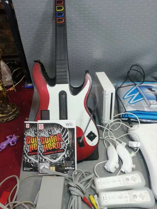 Extreme!! Nintendo wii Complete Gaming/exercise combo (Tested working)