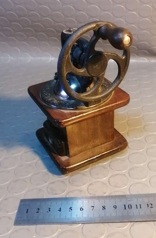 Stunning Pepper Grinder (Working)