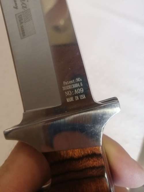 Stunning Columbia jinlang A09 Hunting Knife Made in USA (With pouch)
