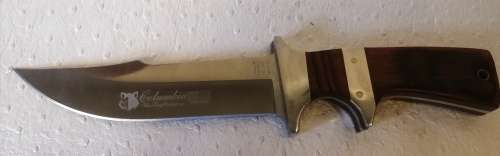 Stunning Columbia jinlang A09 Hunting Knife Made in USA (With pouch)