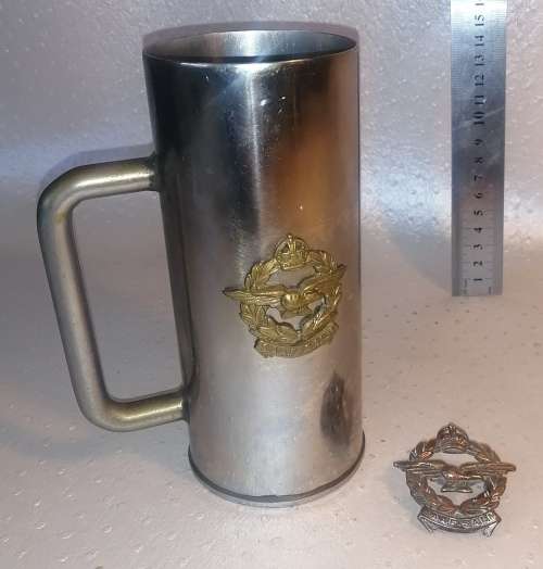 Vintage South African Airforce SAAF Beer Mug plus Badge