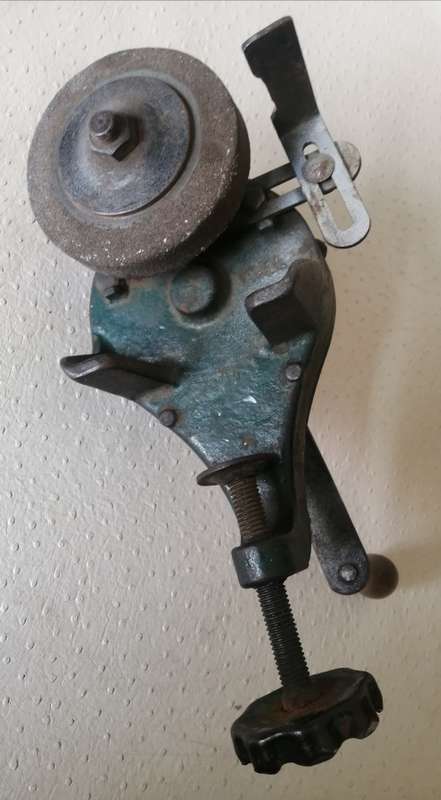 WOW!! Antique Keystone Iron City Shop Bench Grinder. Made in USA (100% working)
