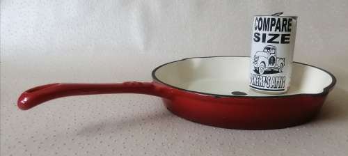 Le Creuset style enameled cast iron pan