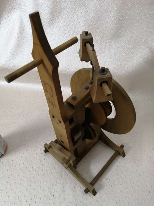 Extremely Rare Buco Swiss Baumann LTD CH-9444 Diepoldsau Wooden Gears MCDL Mantle Clock.