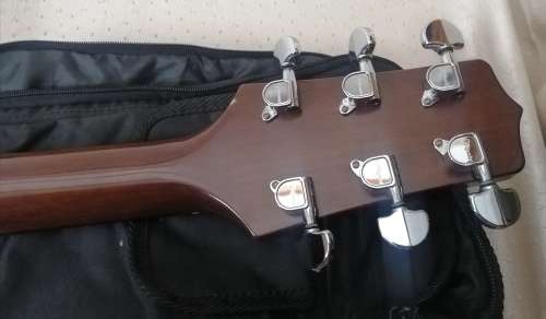 Stylish Takamine G Series G330S Acoustic Guitar with bag (Very good Condition)