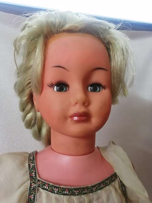 Stunning Original Vintage large Prima Toys walking doll - Height : 87 cm