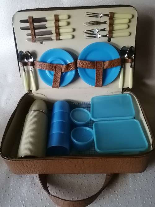 Magnifisent Antique Buffalo Leather Picnic Case 100% Complete