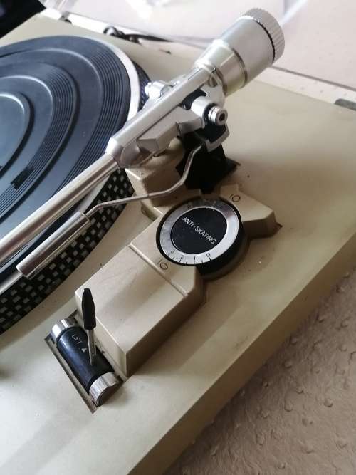 High Quality Philips AF 294 Turntable Mechanically 100%