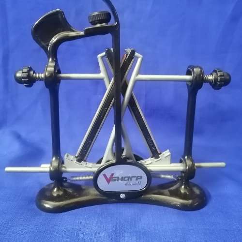Professional Warthog V-sharp classic ii diamond knife sharpener