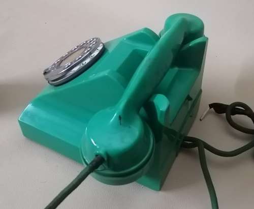 1930`s - 1950`s era Vintage Green Siemens Rotary Dial Bakelite Telephone
