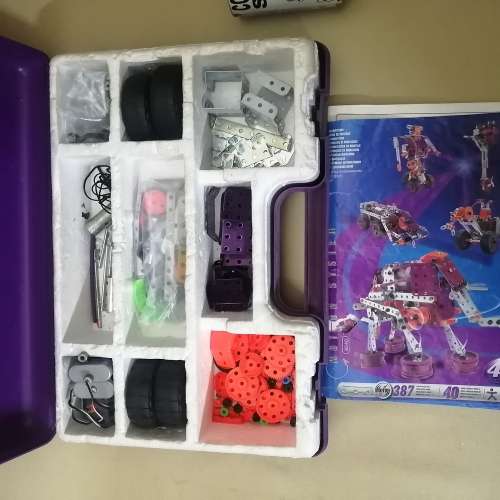 Very Large Original Meccano Set Looks Complete Plus a Bag of Extra Pieces