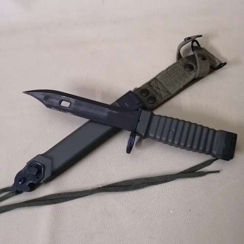 Very Collectable Original GMS M16 German Bayonet