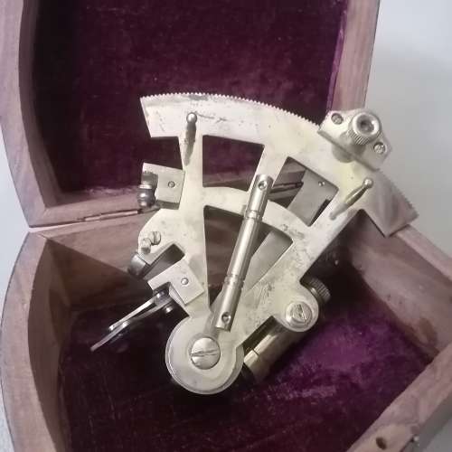 Antique Working Nautical Solid Brass Navigational Marine Sextant in Original Box