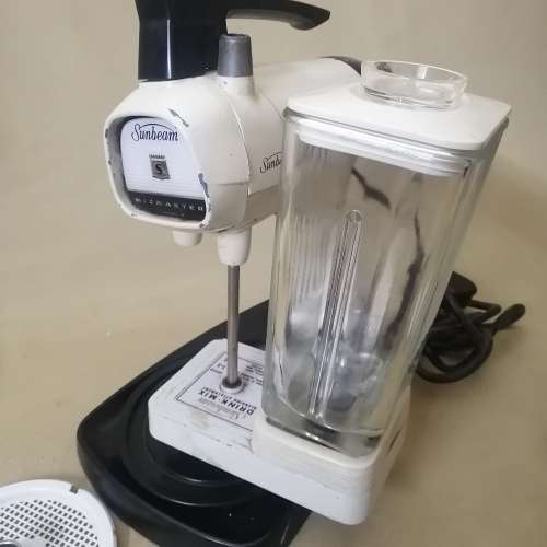 Complete Working Enamel 12 Speed Vintage Sunbeam Mixmaster with add ons