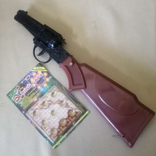 DIE Cast Vintage Western Hero Cap Gun With a New Set of Ammo