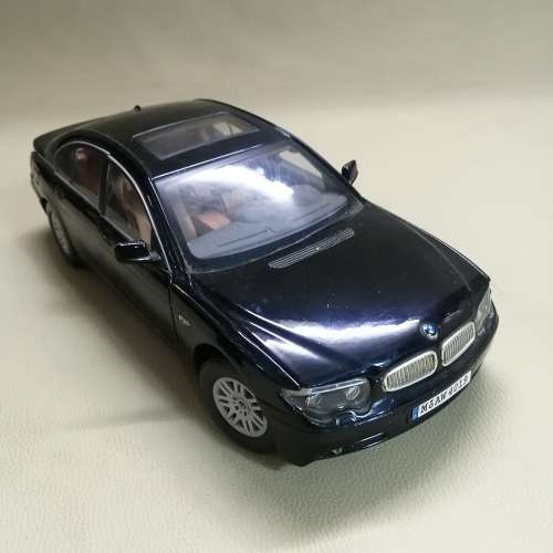 【2024】三越のお歳暮・冬ギフト 7-Series Model Diecast 745i BMW - Road Saloon E65 Sedan Car 乗用車