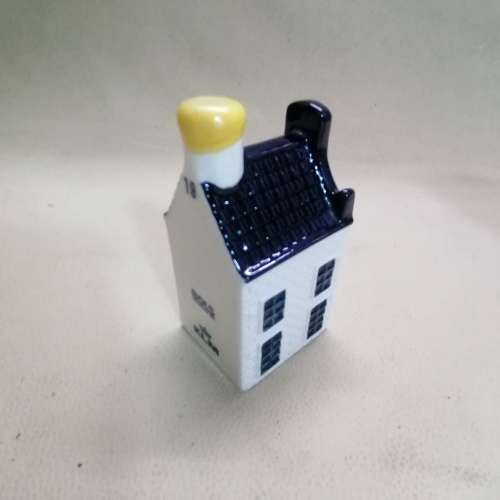 KLM BOLS DELFT HOUSE NO 19 (SEALED FULL, GOOD CONDITION)