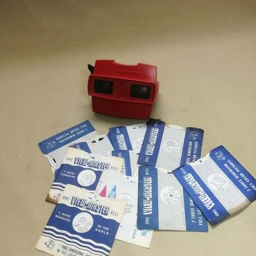 HIGHLY COLLECTABLE VINTAGE 3D VIEW MASTER BUNDLE