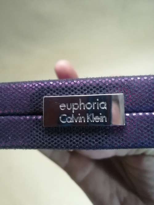 MAGNIFICENT CALVIN KLEIN EUPHORIA CLUTCH BAG - LIKE NEW