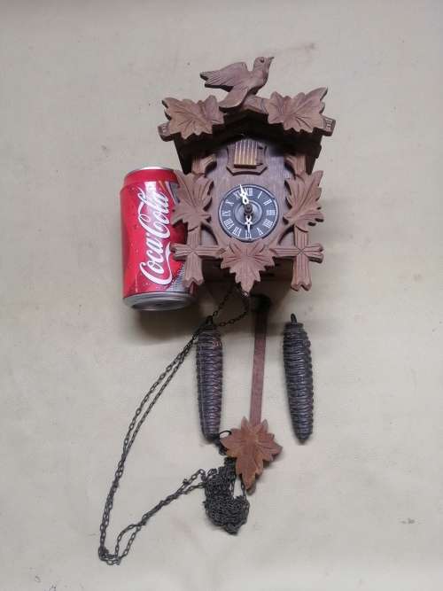 VINTAGE CUCKOO CLOCK 100 % COMPLETE (MINT CONDITION)