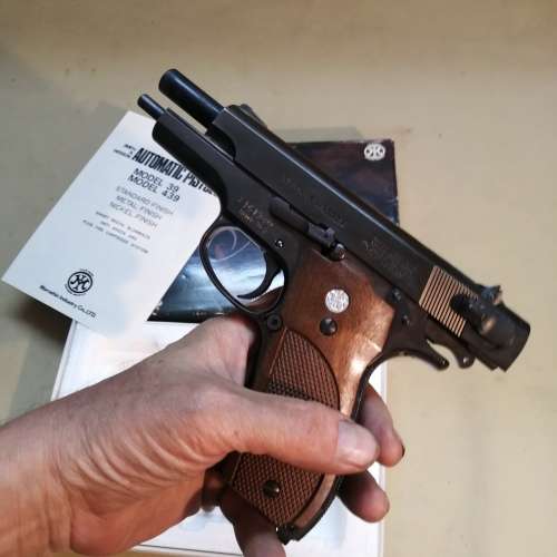 SMITH and WESSON M39 REPLIKA METAL CAP GUN