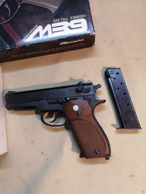 SMITH and WESSON M39 REPLIKA METAL CAP GUN