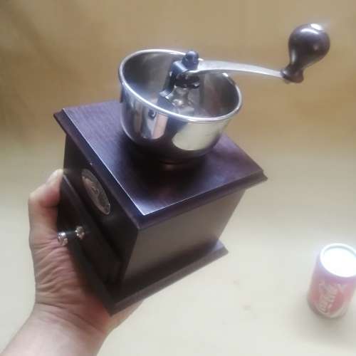 VERY LARGE EXQUISITE PEUGEOT FRERES MANUAL COFFEE GRINDER - MINT CONDITION
