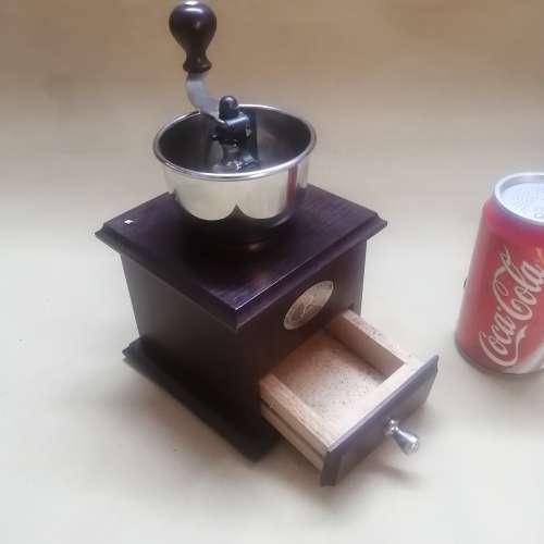 VERY LARGE EXQUISITE PEUGEOT FRERES MANUAL COFFEE GRINDER - MINT CONDITION