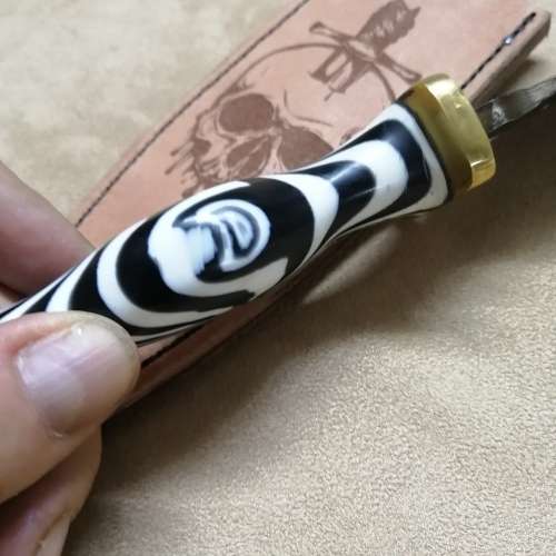 SPECTACULAR HAND FORGED DAGGER WITH LEATHER SHEATH