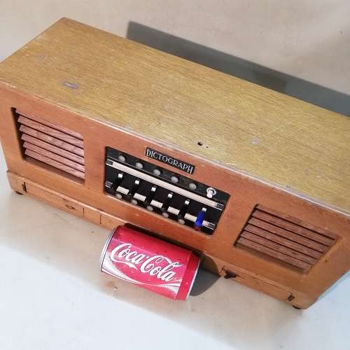 BEAUTIFUL VINTAGE DICTOGRAPH IN A STUNNING SOLID WOOD CASE WITH DRAWERS