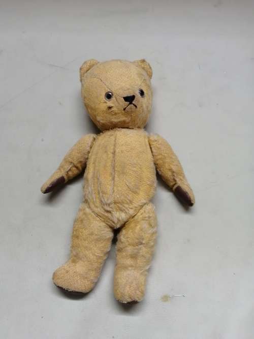 A VERY OLD VINTAGE 33CM TALL GOLDEN MOHAIR ARK BEAR COMPLETELY STUFFED WITH STRAW - RARE SIZE!!
